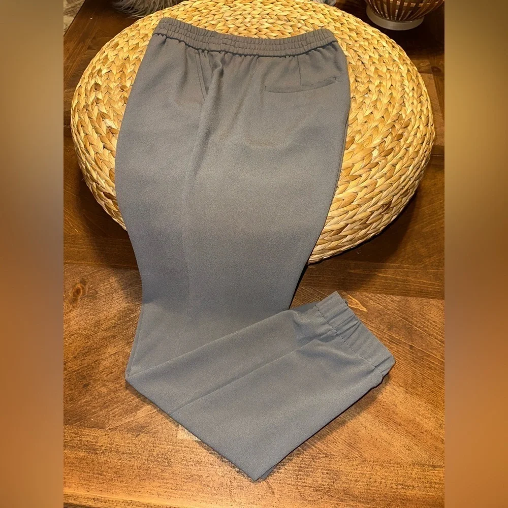 UEC Banana Republic Women's Soft Jogger Pants Gray Sz 0 Short dress/athelisure